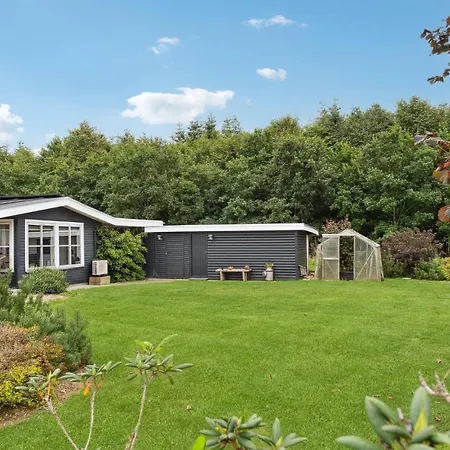Holiday home 3 Bedroom Lovely In
