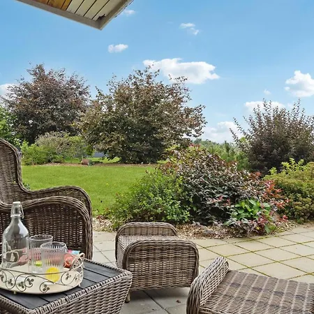 Holiday home 3 Bedroom Lovely In Allingabro